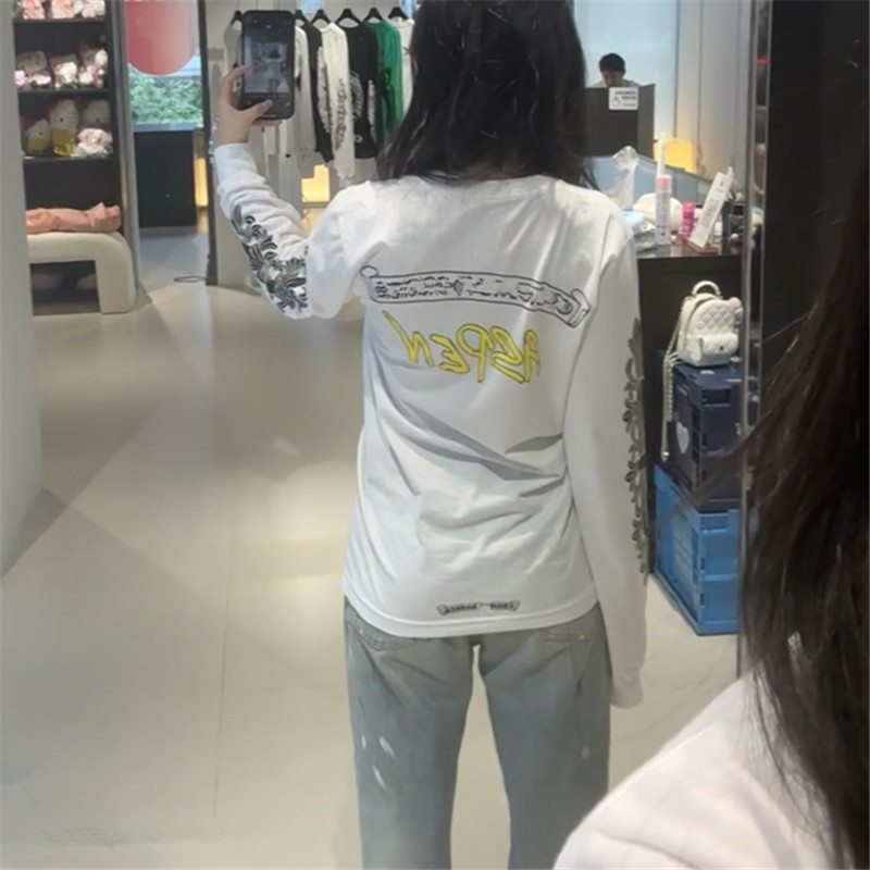 马蹄梵文口袋双臂印花长袖T恤女春秋新款美式复古宽松显瘦ins上衣