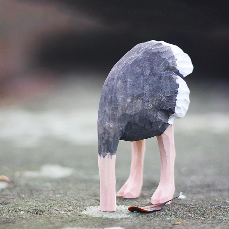 妖鹿商店 埋头鸵鸟 实木桌面摆件 纯手工动物木雕 视错觉艺术家居