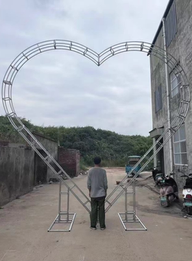 舞台爱心铁艺商场演出烟花秀布置