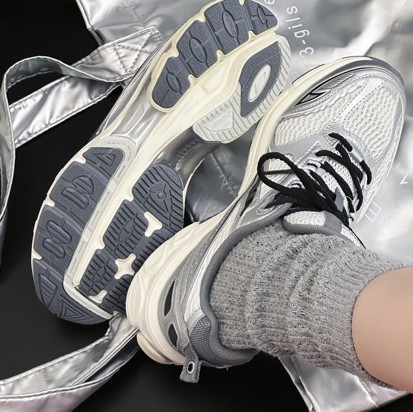 李宁扶摇2.0跑步鞋男子2024新款潮流复古稳定支撑健身慢跑运动鞋