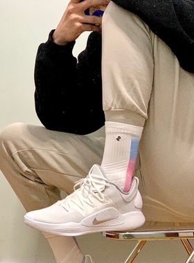 耐克NIKE HYPERDUNK 2018男子低帮气垫缓震实战篮球鞋 AR0465-100