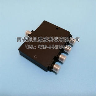 一分四功分器2-4GHz微带四功分器