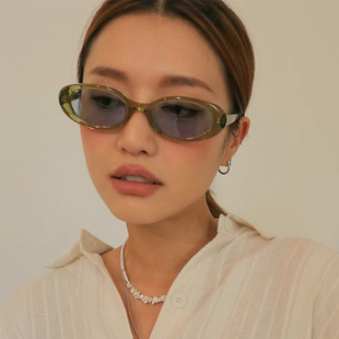 bella同款 2025新款 窄框橢圓墨鏡女gm歐美辣妹太陽鏡男淺色綠小框