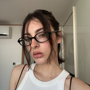 欧美椭圆框黑框书呆子眼镜女高级感素颜神器可配近视防蓝光镜框架