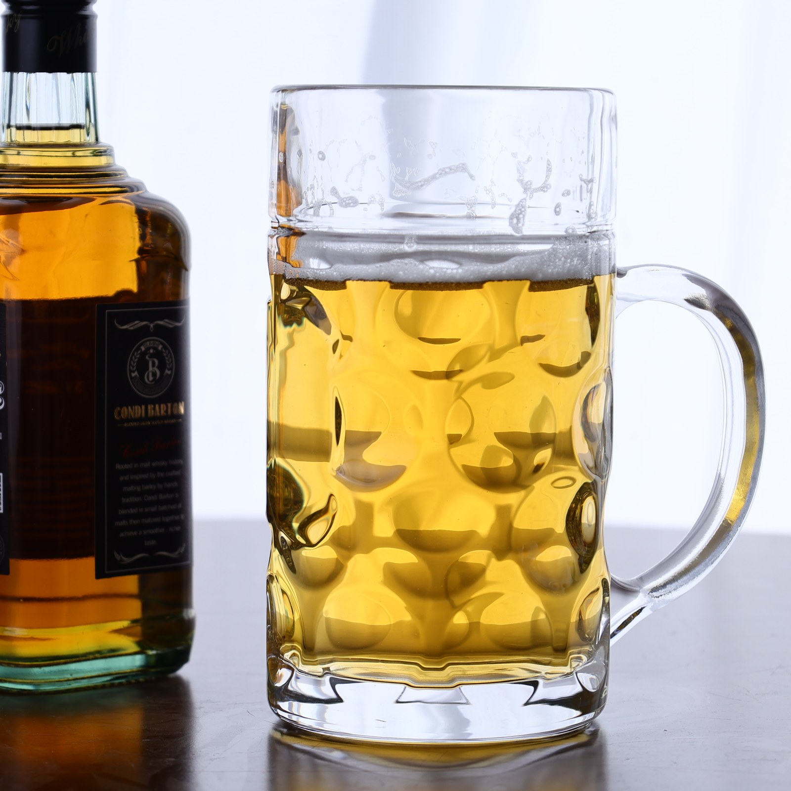 整箱批发加厚1L精酿啤酒杯特大带把扎啤玻璃杯网红英雄杯酒吧ktv