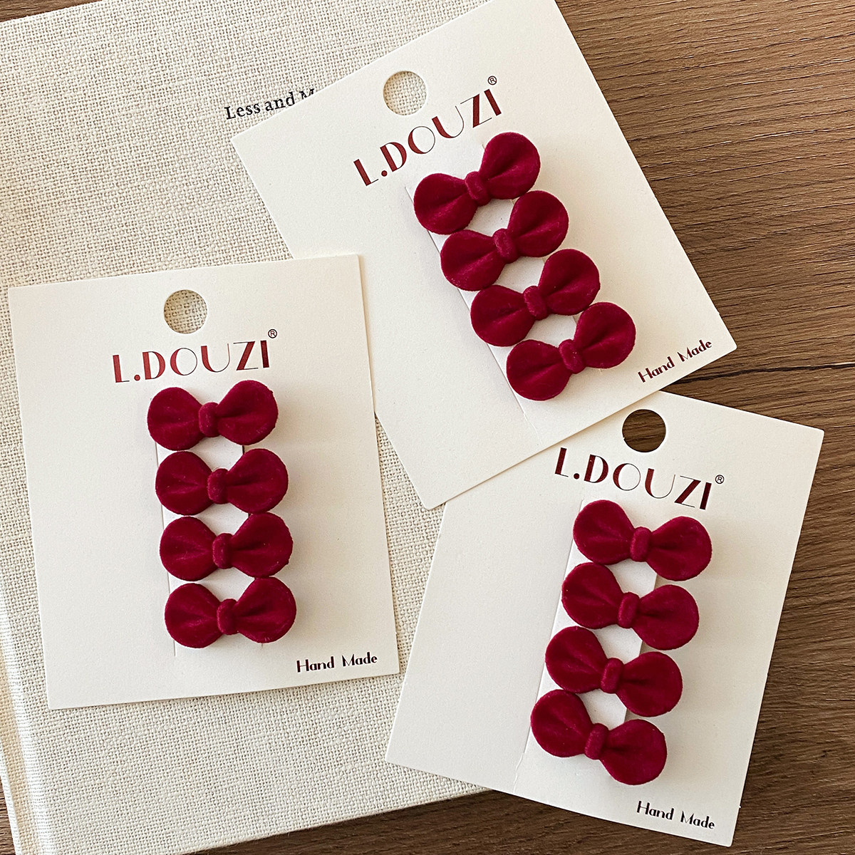 2个装 红色植绒小号蝴蝶结发夹儿童迷你新年夹子头饰女童过年发饰