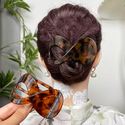 复古8字形扁平抓夹后脑勺盘发夹