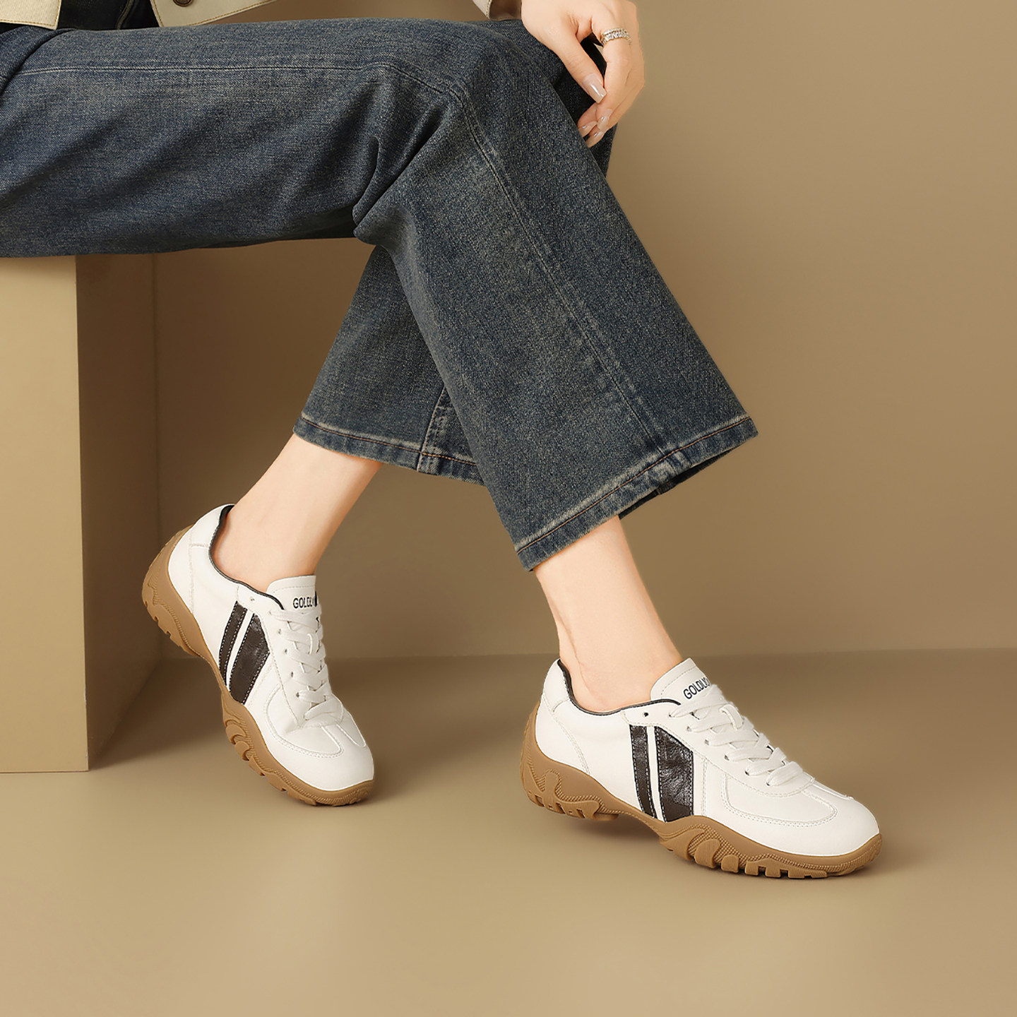 金利来复古德训女鞋厚底轻便百搭