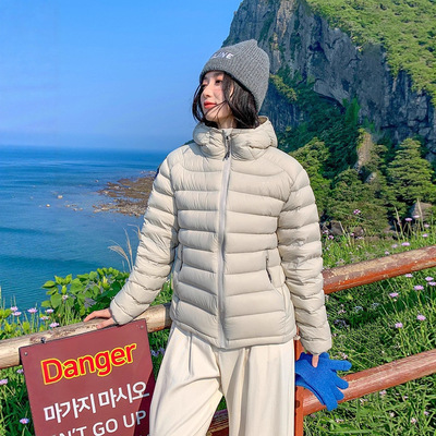 轻薄女装短款羽绒服女款冬季2025新款排骨连帽90白鸭绒外套高级感