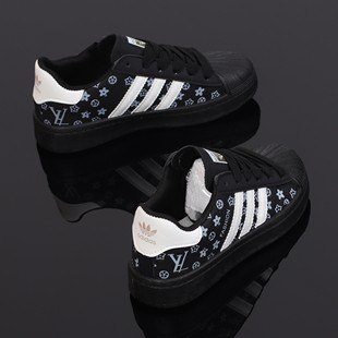 宝藏轻奢休闲板鞋 舒适百搭潮鞋 贝壳头厚底经典 男女款 小白鞋 情侣款