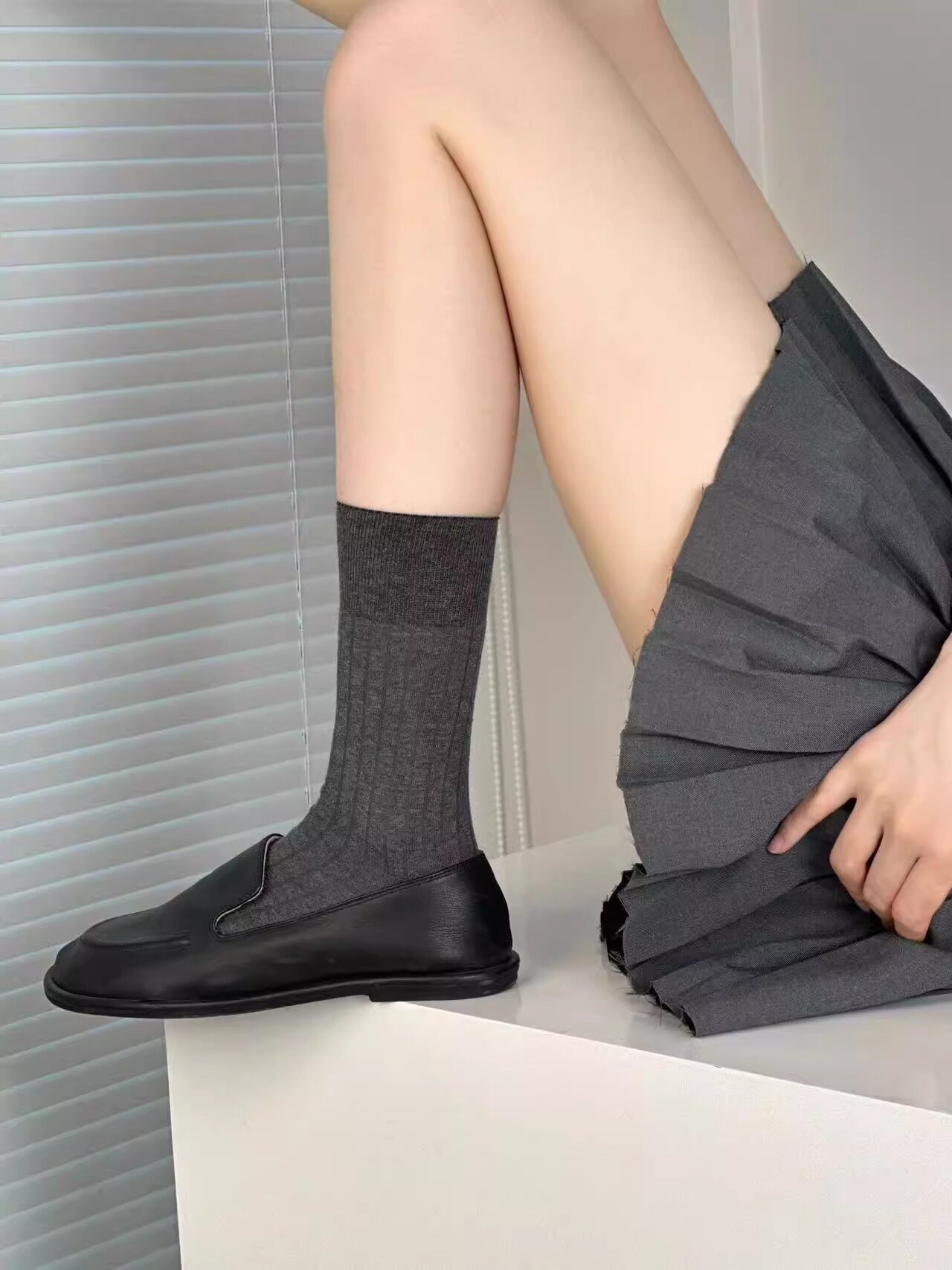 WHO KNOWS  THESE SOCKS ARE REALLY MIU   BRING YOUR OWN SENSE OF ATMOSPHERE  THE SENSE OF RELAXATION AND LUXURY IS ABSOLUTELY AMAZING