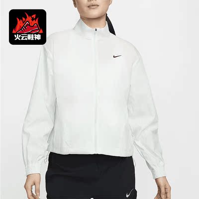 耐克女士拒水跑步夹克运动休闲