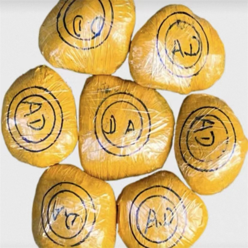 缅甸吊坠新款其他原石蒙包拍品玉石毛料老坑木那等多场口冰种绿