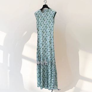 轻若无感显瘦凉快立体剪裁清新印花圆领包袖 真丝连衣裙中长A字裙