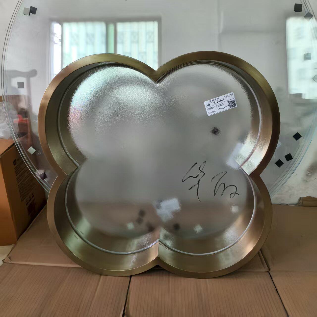 不锈钢梅花角框圆型造型图片