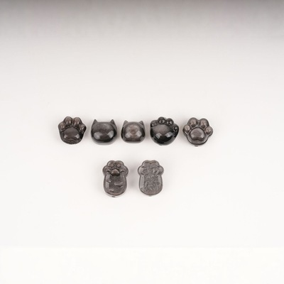 银耀石雕刻有钱花福袋财