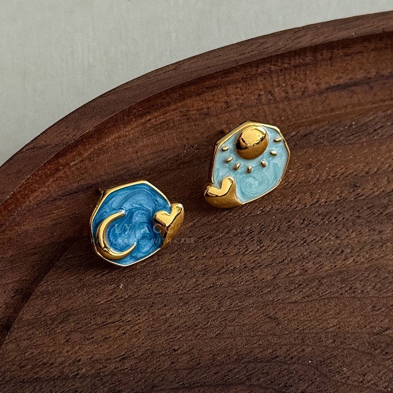 油画晕染珐琅星月不对称耳钉复古