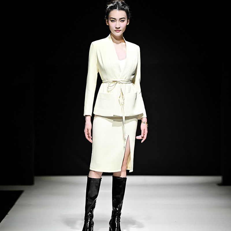 绝色2025秋季优雅通勤绑带西装时尚套装前开叉半身裙女两件套女装