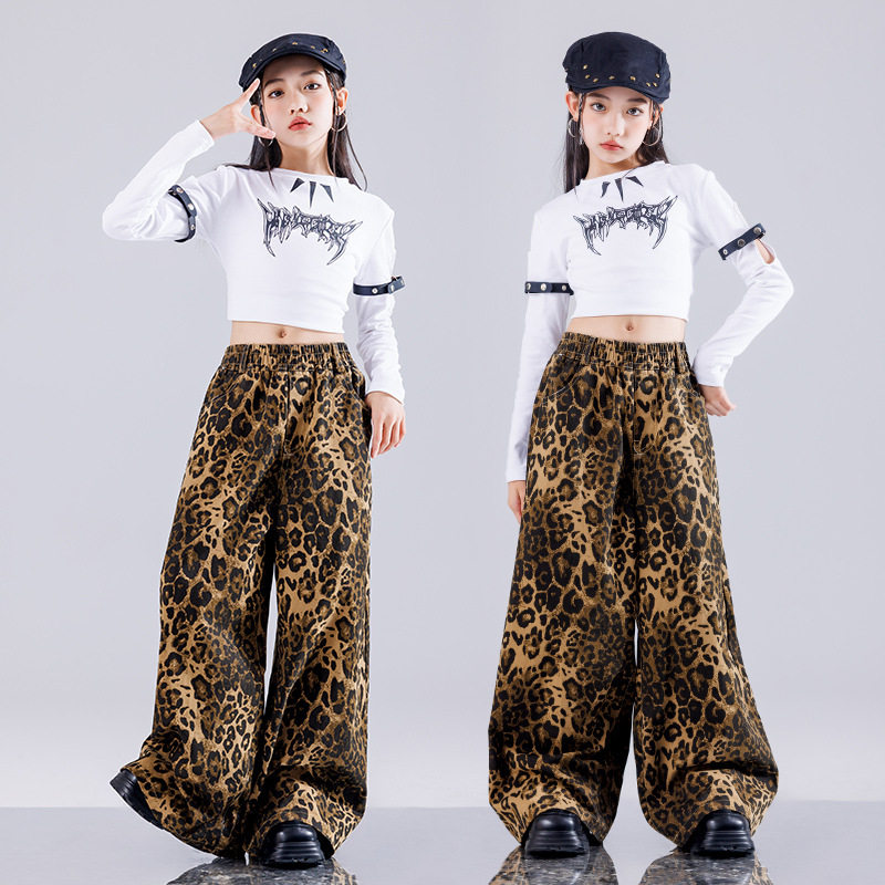 爵士舞服装女童潮酷时髦多巴胺儿童T台走秀潮服少儿爵士演出服图片