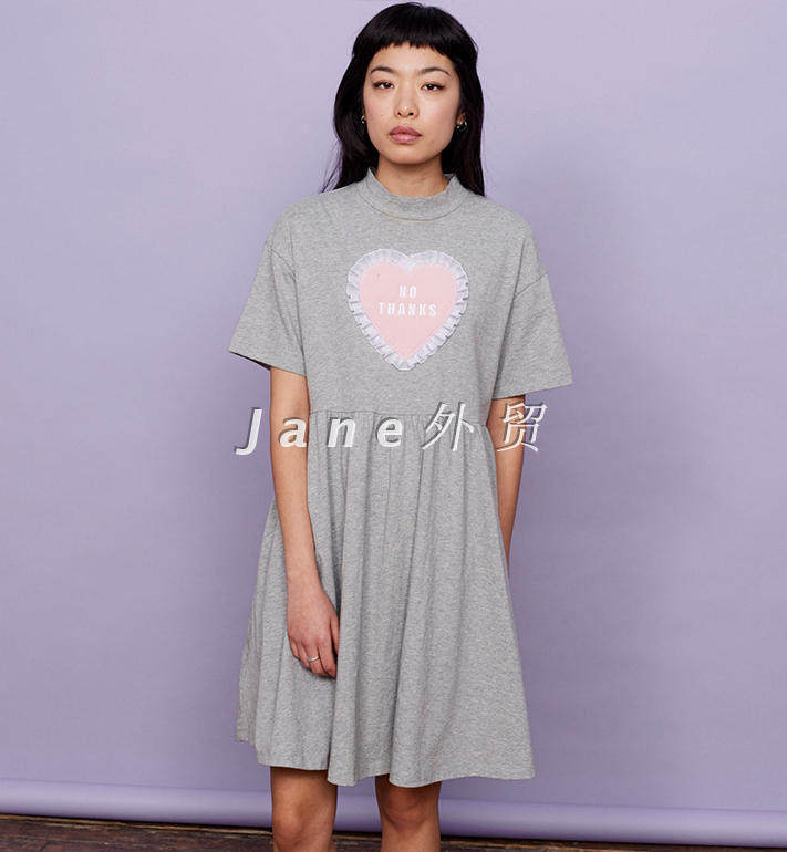 lazyoaf夏季新款英国品牌爱心小高领气质灰色宽松短袖棉连衣裙