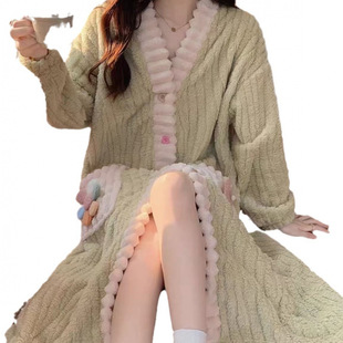 珊瑚绒睡衣女款加厚冬保暖长款居家睡袍彩虹套装可外穿家居服冬季