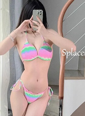 Splaceing新款温泉泳衣女度假风纯欲性感比基尼大小胸聚拢泳装
