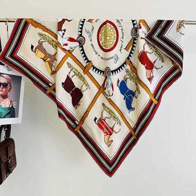 骏马披挂88尺寸100%桑蚕丝方巾