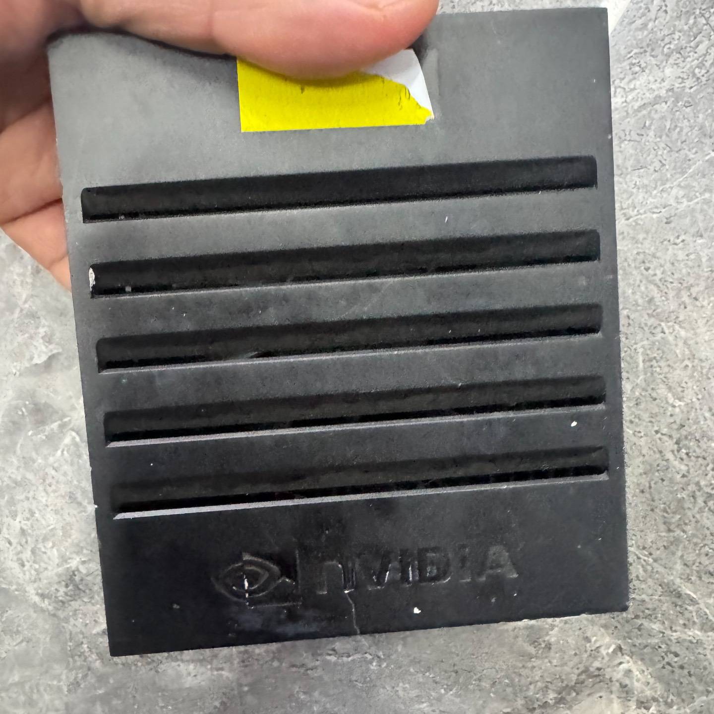 议价Jetson Xavier AGX开发套件。32+16级版本适用