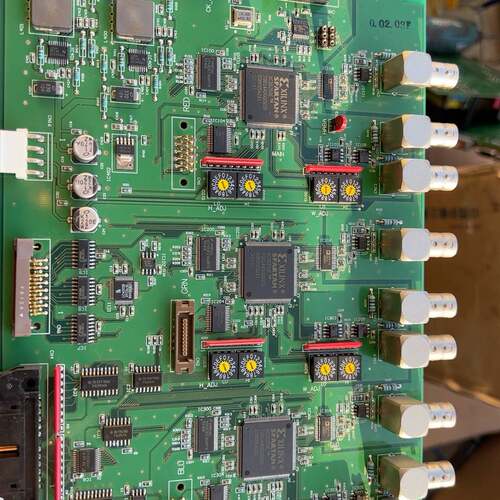 议价XILINX XC3S250E开发板，一张上面有3个适用