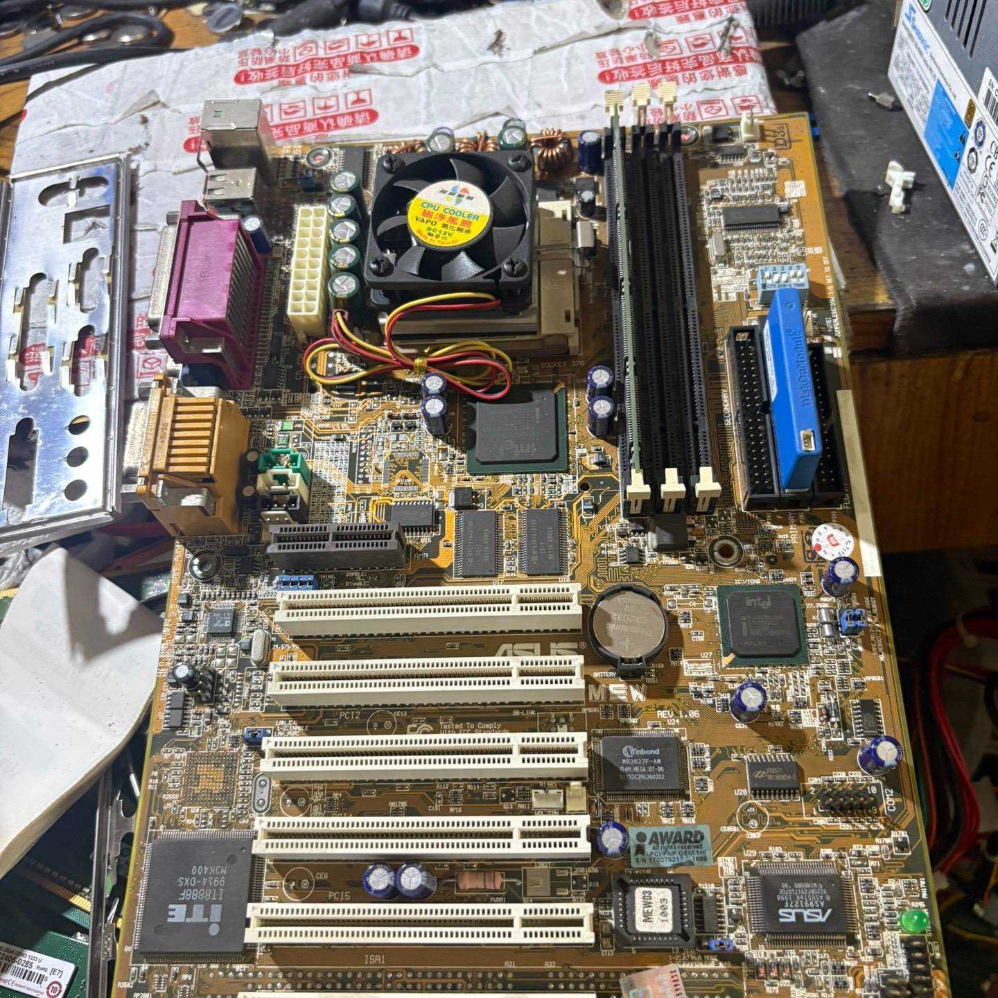 议价华硕MEW REV 1.06工控老主板成色漂亮 适用