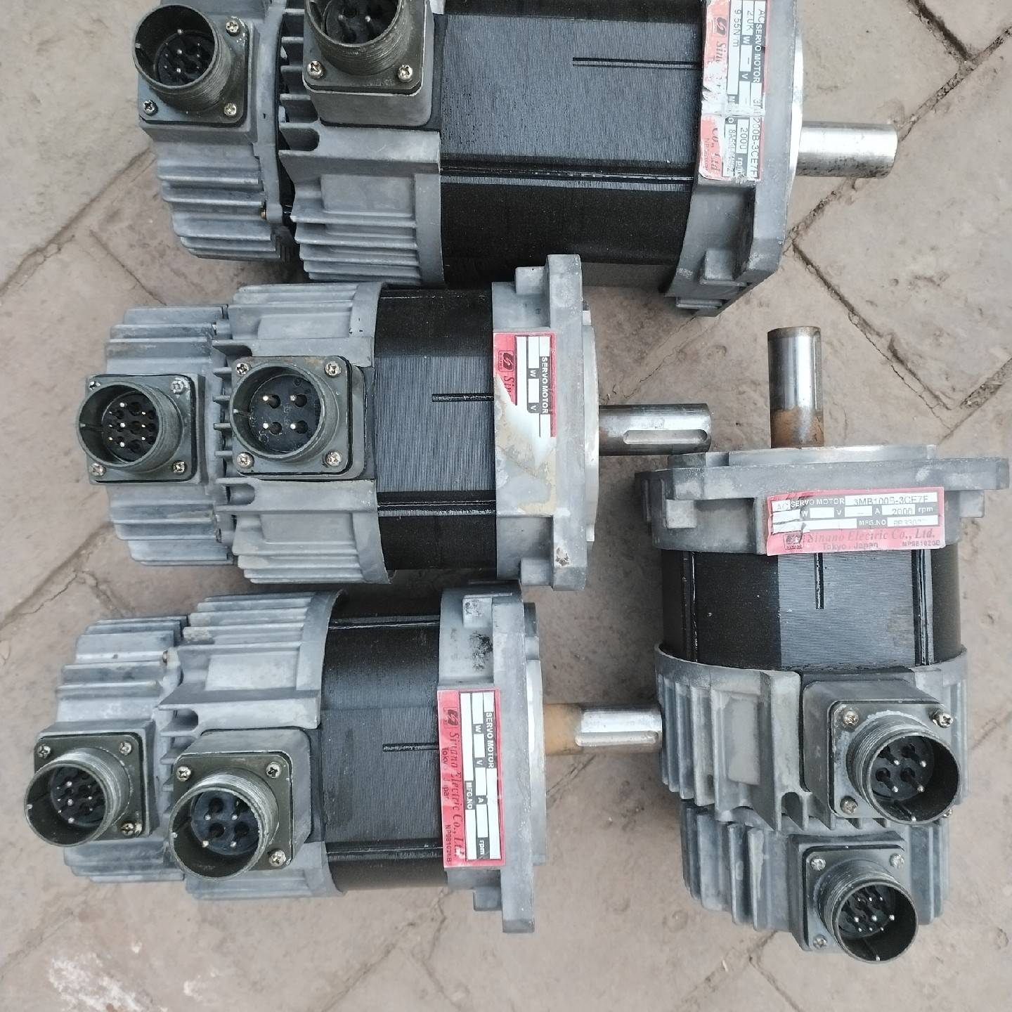 议价伺服电机 3MB100B-3CE7H-3CE7F有3适用