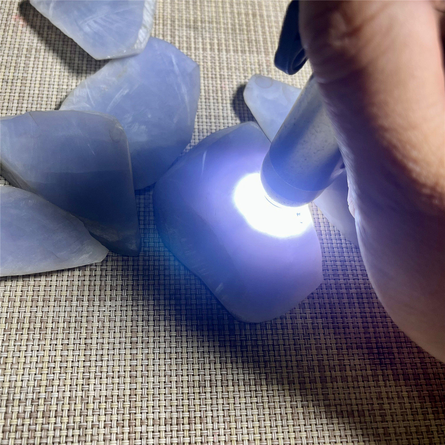 翡翠原石玉石毛料莫西沙敞口明料肉质细腻冰种紫罗兰起罡味牌子料