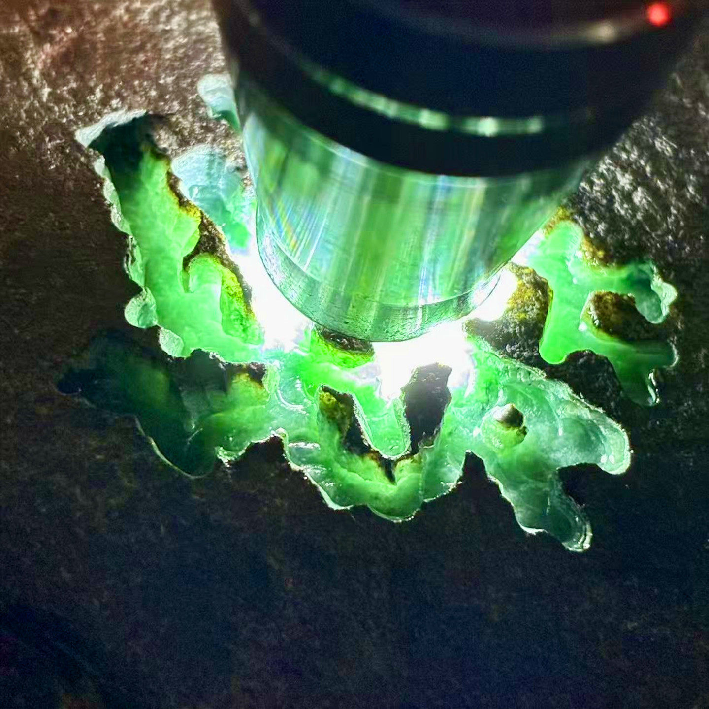 翡翠原石玉石毛料莫湾基敞口开窗料肉质细腻种水老辣有底色手镯料