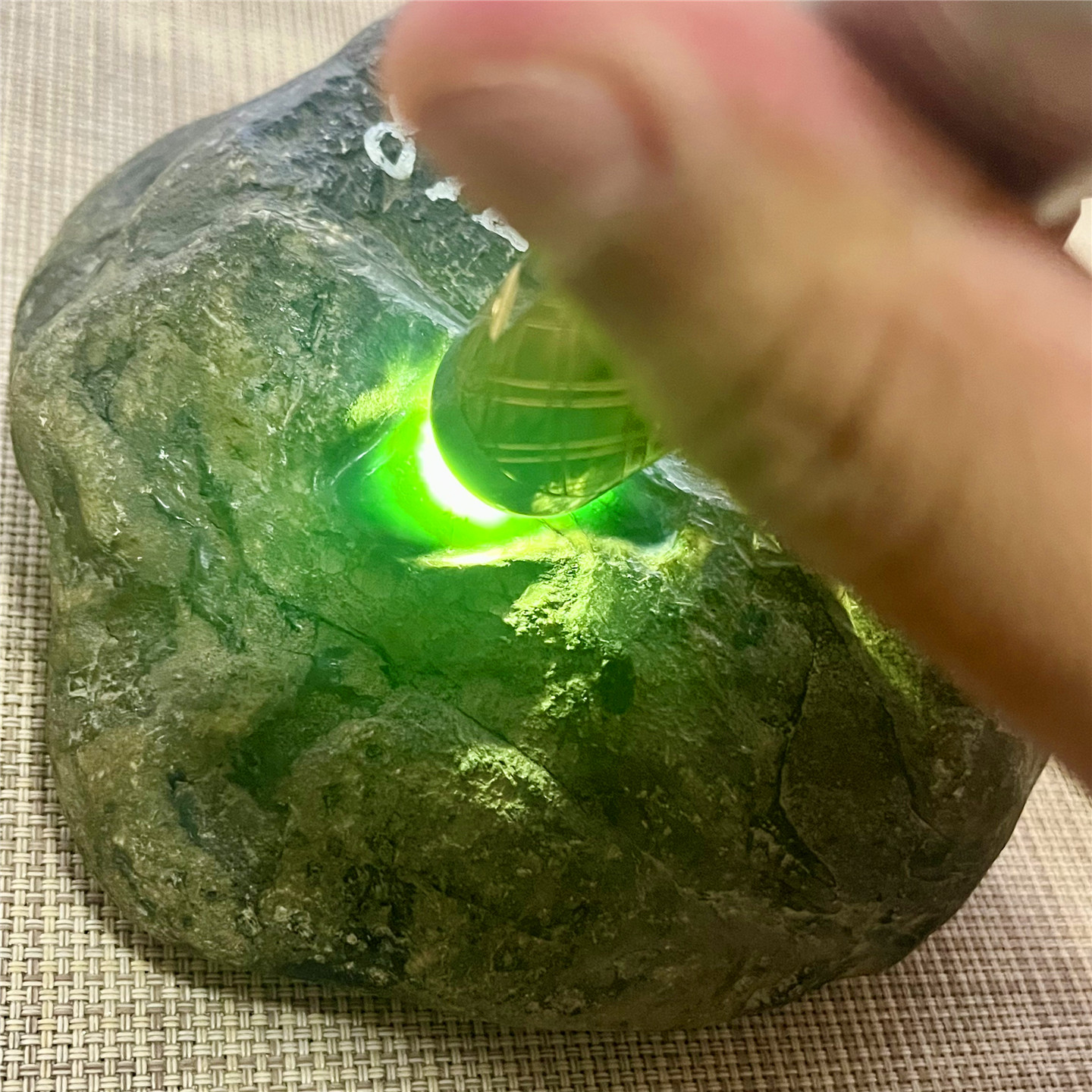 天然老坑翡翠玉石莫湾基蓝冰表现