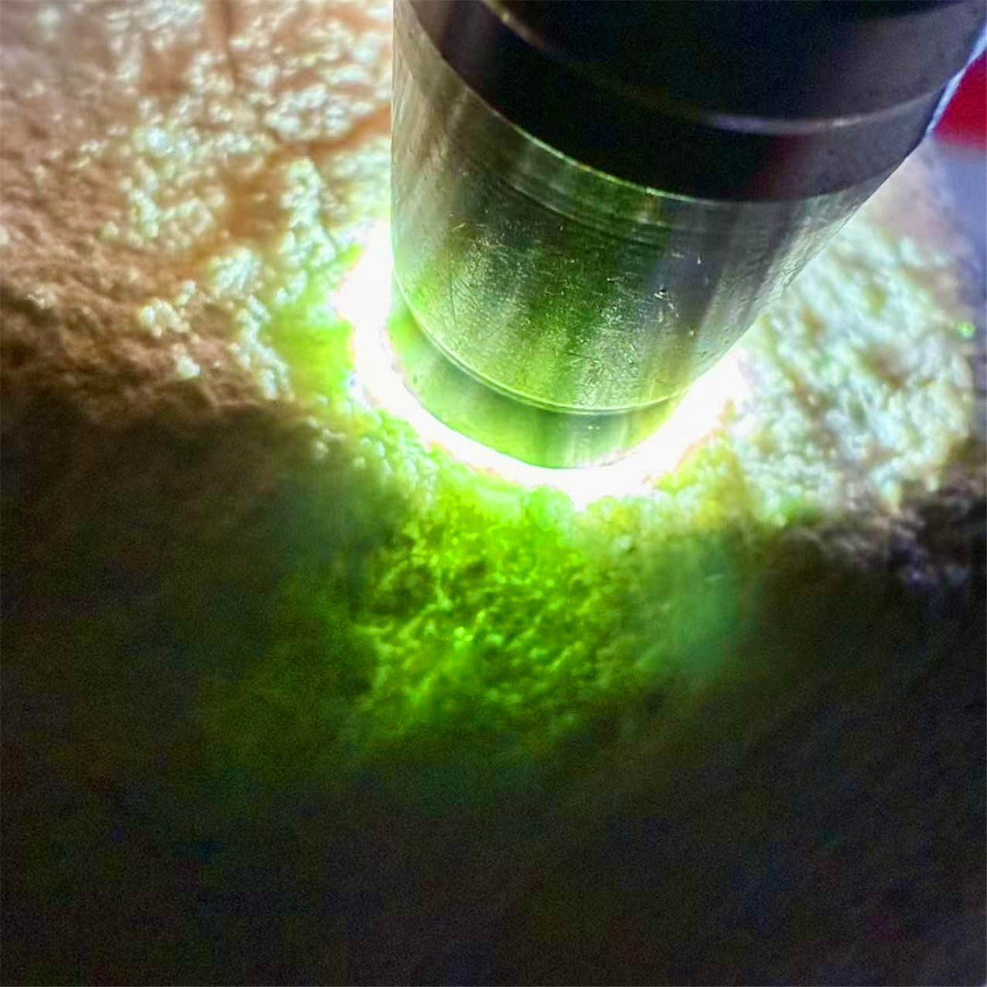 翡翠原石玉石毛料木那敞口老皮壳种水化开色带表现色阳化色手镯料