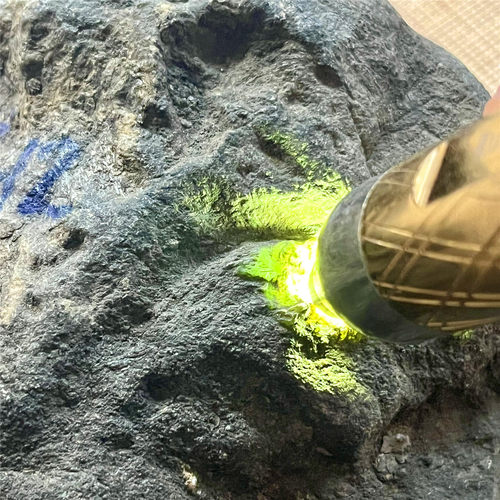 翡翠原石玉石毛料莫西沙冰种脱沙