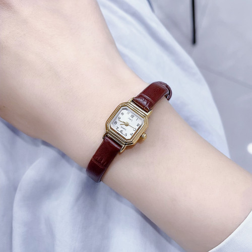 90年代老牌迷你小方糖表小巧精致