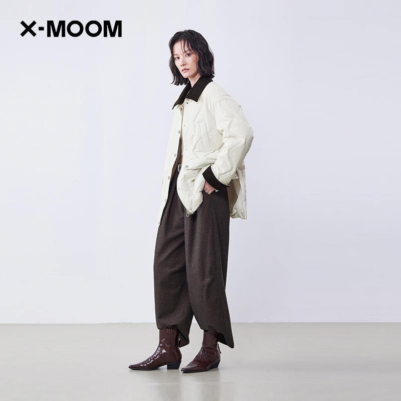 撞色拼灯芯绒巴恩羽绒服