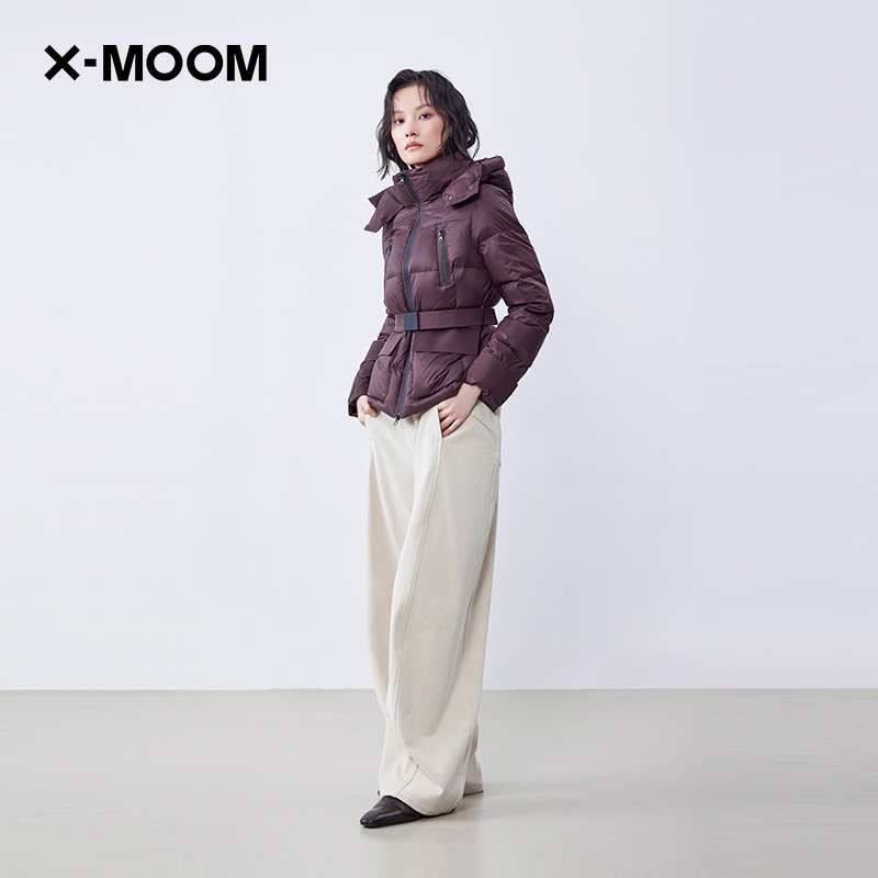 短款压胶收腰立领连帽羽绒服