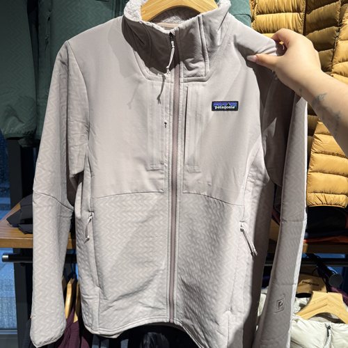 日本代购正品patagonia巴塔直邮女款R2techface防风外套85475