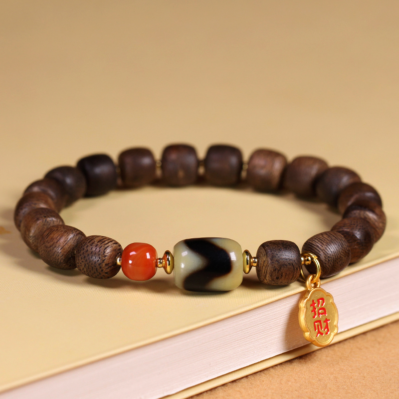 圣饰奇缘 天然真品西藏玛瑙虎牙天珠10*13mm加里曼丹沉香手链