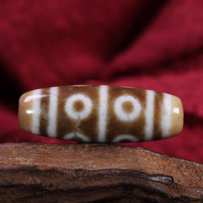 圣饰奇缘 天然真品西藏庙供老矿玛瑙老料朱砂八眼天珠38*13mm左右