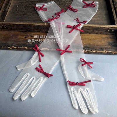 酒红拍片新款摄影楼白色造型配饰