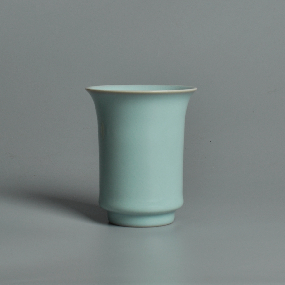 北宋汝窑核心汝瓷产区 手工拉胚闻香铃铛杯 天青釉开片可养 支钉