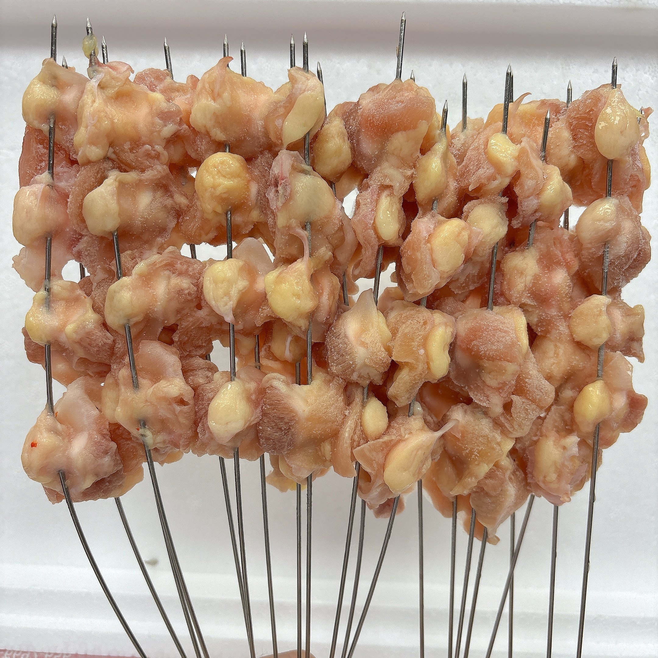 掌中宝鸡脆骨串商用批发半成品烧烤食材原味鸡脚肉串膝软骨串20串