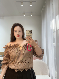 上衣200斤胖mm镂空棉麻小衫 限定49元 露肩短款 女装 美拉德色大码
