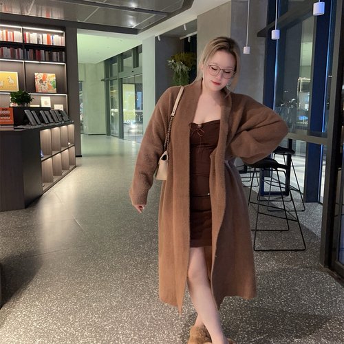 慵懒长款毛衣200斤仿貂绒开衫