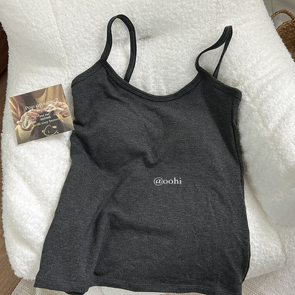 有固定胸垫！秋冬款辣妹爱穿的美背小吊带 磨毛感的打底小背心