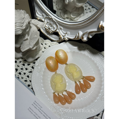 宫廷风卡梅奥浮雕亚克力耳环耳夹