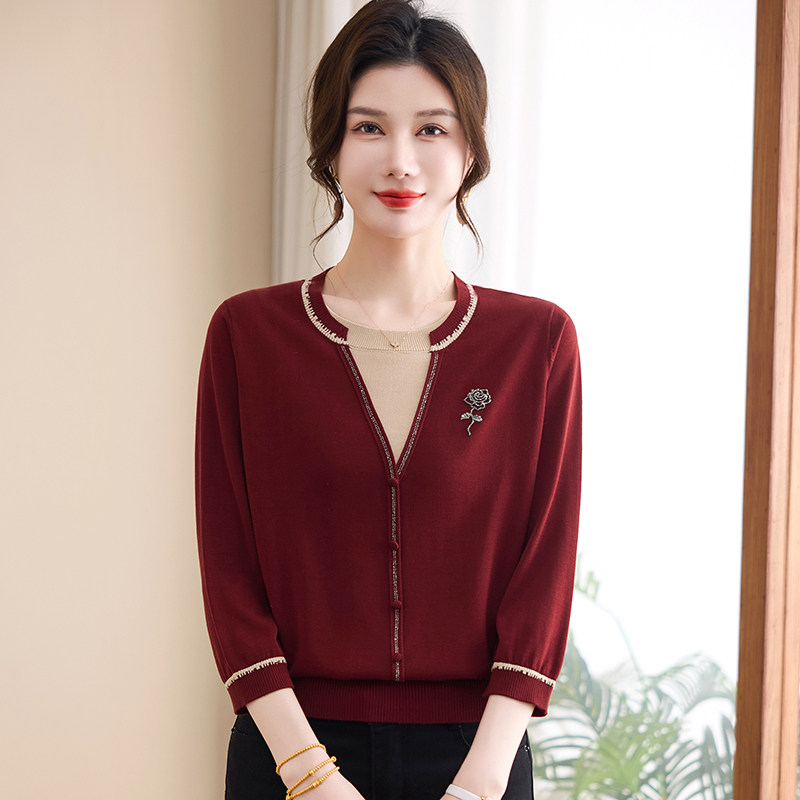 妈妈春装假两件针织衫女七分袖V领洋气中老年气质羊毛上衣服薄款